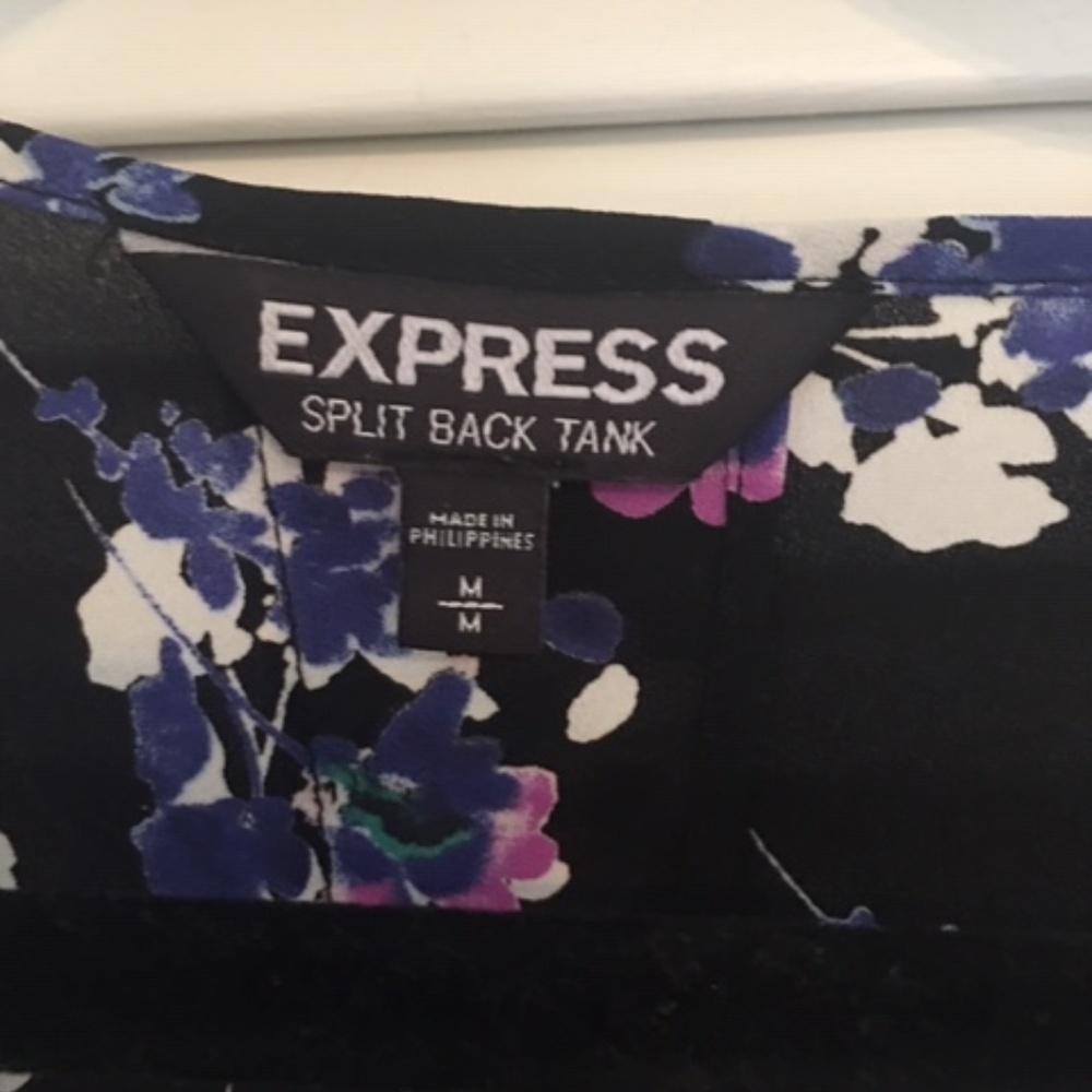 Express split back tank size M - Picture 2 of 4